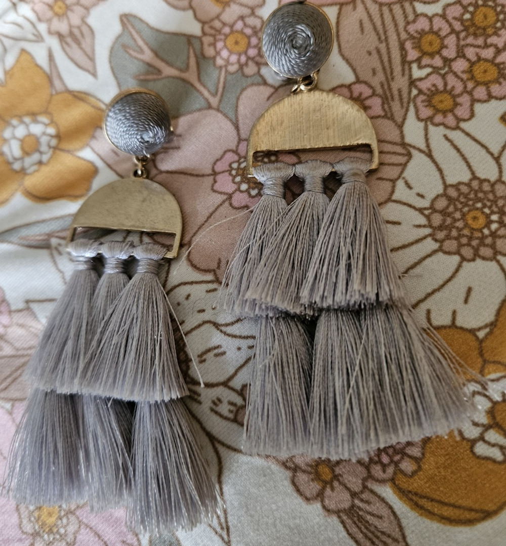 Gray gold toned tassel semi-circle drop earrings. 3 in